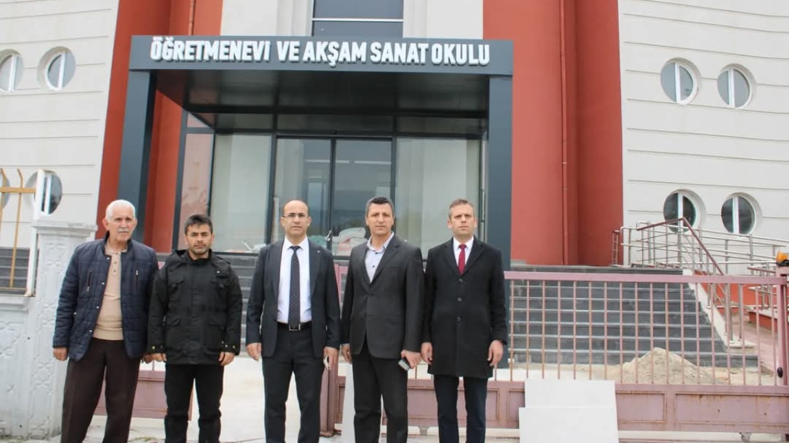 TURHAL ÖĞRETMENEVİ VE ASO MÜDÜRLÜĞÜ YENİ KURUM BİNASI TADİLATI DEVAM EDİYOR